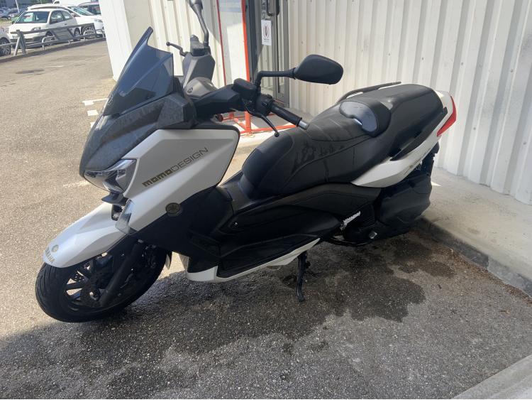 XMAX 400