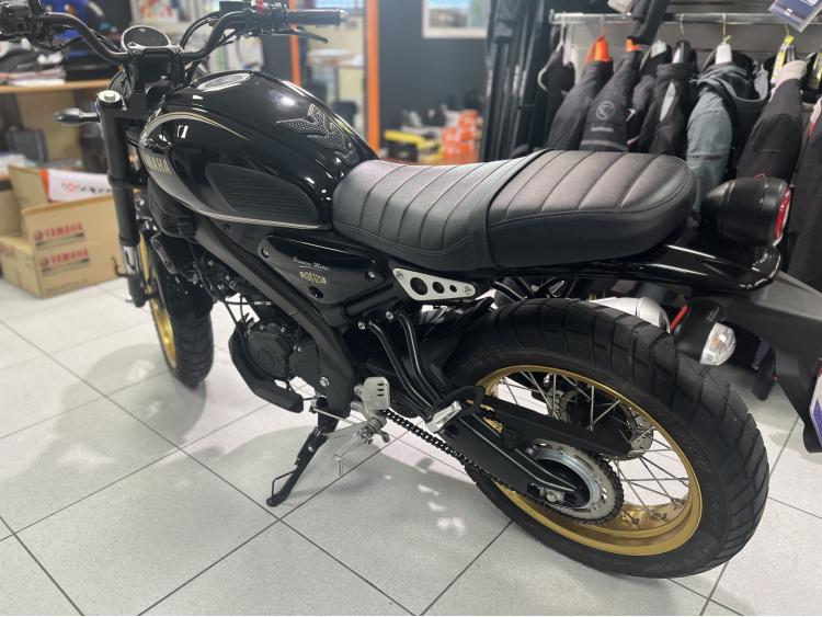 YAMAHA XSR 125 Legacy