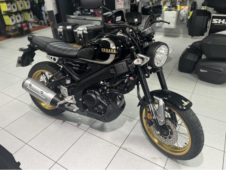 YAMAHA XSR 125 Legacy